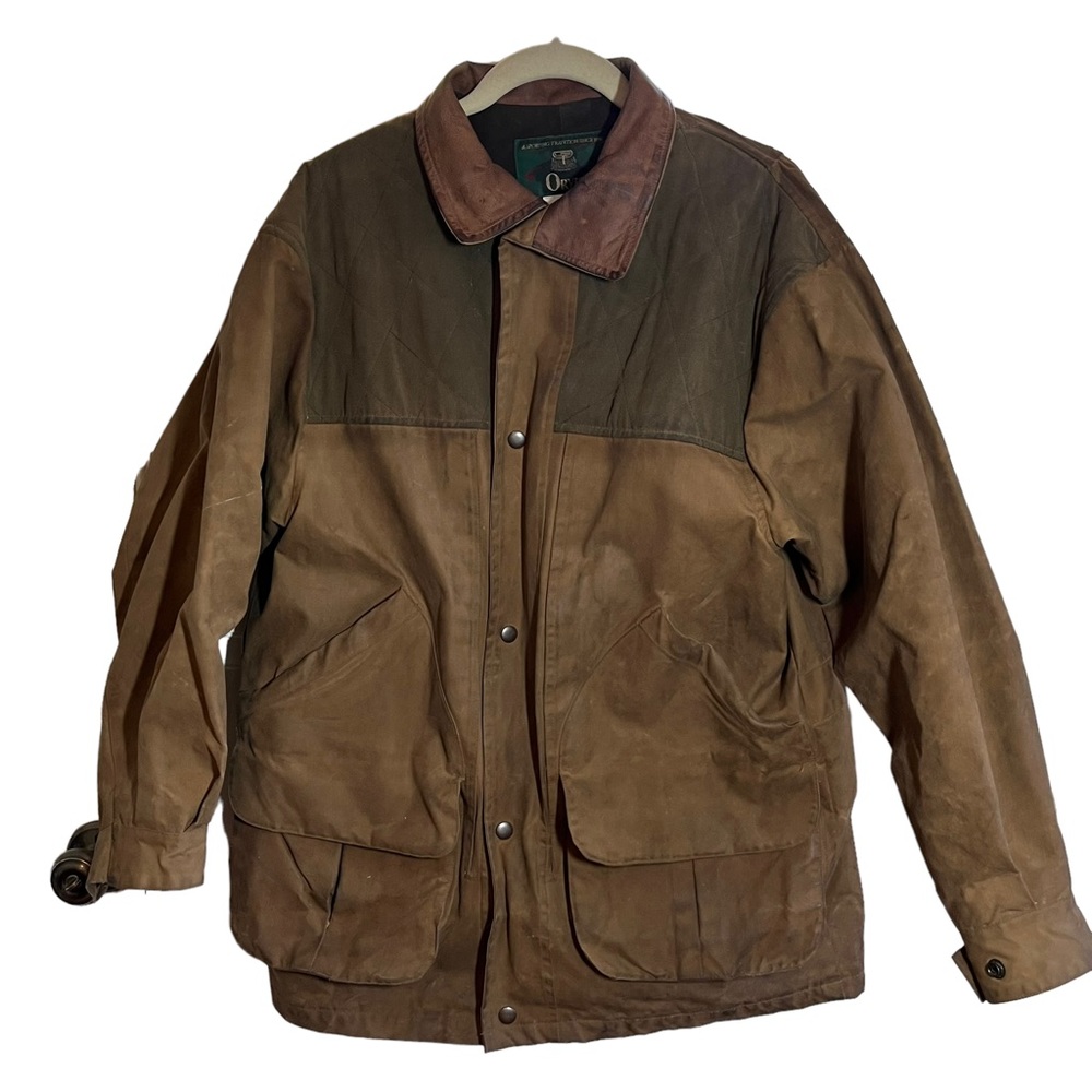 Orvis Waxed Cotton Hunting Jacket w/Leather collar and Cuffs - Men’s Size S